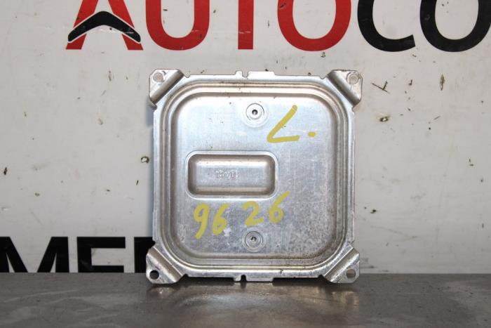 Usagé Ordinateur éclairage Renault Clio IV (5R) 0.9 Energy TCE 75 12V Prix € 50,00 Règlement à la marge proposé par Autocommerce