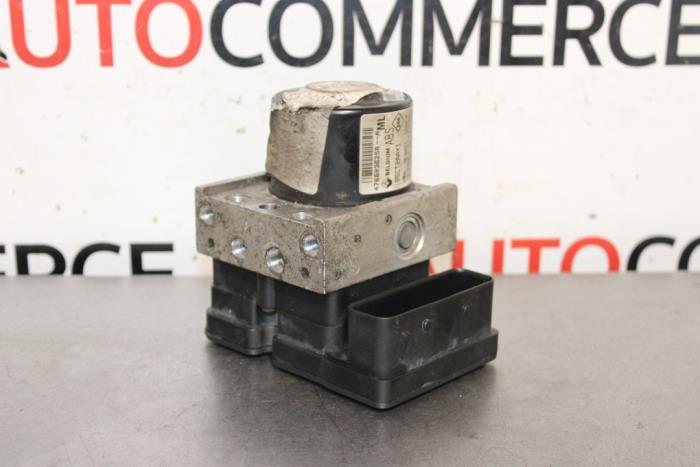 Usagé Bloc ABS Renault Megane III Grandtour (KZ) 1.5 dCi 85 Prix sur demande proposé par Autocommerce