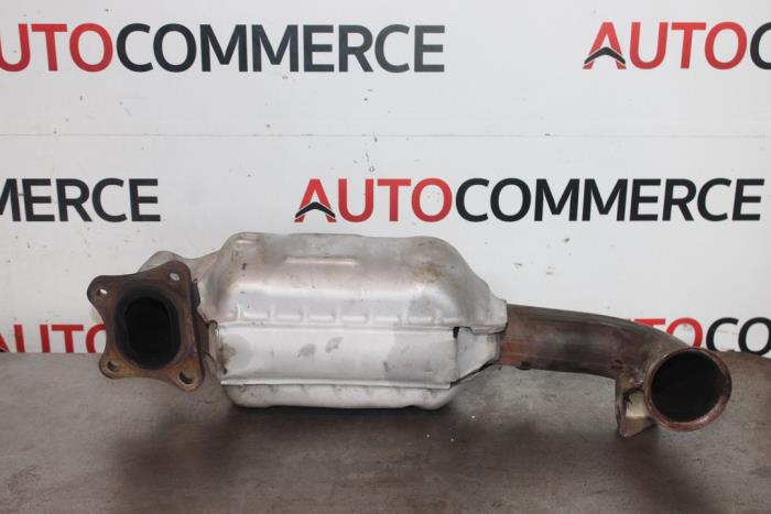 Usagé Catalyseur Peugeot 208 II (UB/UH/UP) 1.2 Vti 12V PureTech 75 Prix € 300,00 Règlement à la marge proposé par Autocommerce