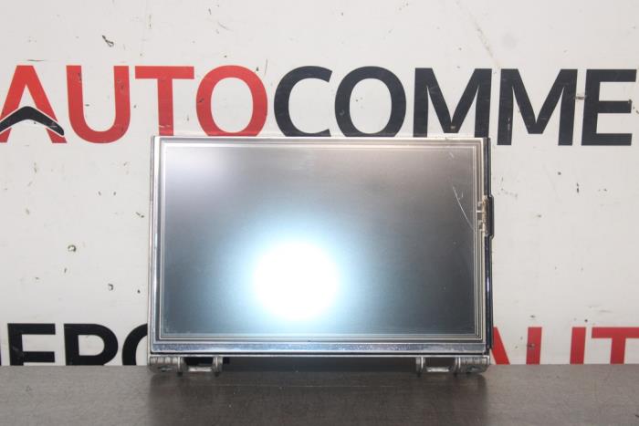 Begagnade Innerdisplay Peugeot 208 I (CA/CC/CK/CL) 1.2 Vti 12V PureTech 82 Pris € 100,00 Marginaltabell erbjuds av Autocommerce