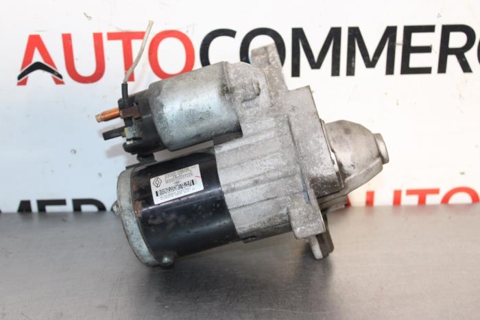 Begagnade Startmotor Renault Clio IV (5R) 0.9 Energy TCE 75 12V Pris € 30,00 Marginaltabell erbjuds av Autocommerce