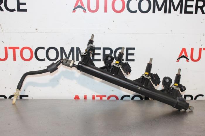 Usagé Système d'injection Peugeot 308 SW (4E/H) 1.6 VTI 16V Prix € 40,00 Règlement à la marge proposé par Autocommerce