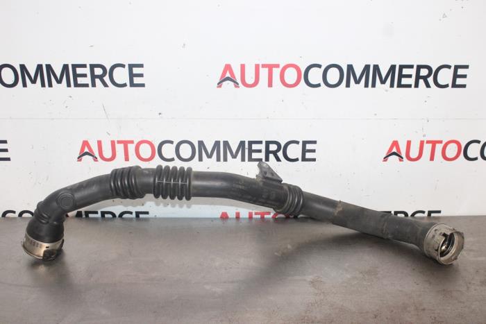 Gebrauchte Intercooler Rohr Renault Clio IV (5R) 1.5 dCi 75 FAP Preis € 35,00 Margenregelung angeboten von Autocommerce