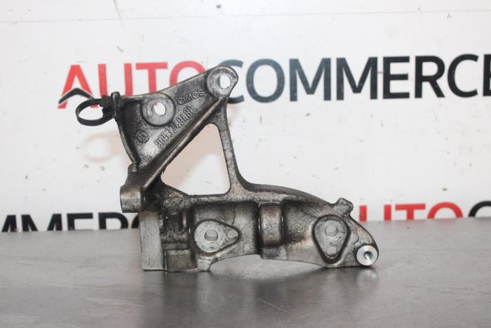 Usagé Support dynamo haut Citroen C3 Picasso (SH) 1.6 HDi 16V 90 Prix sur demande proposé par Autocommerce