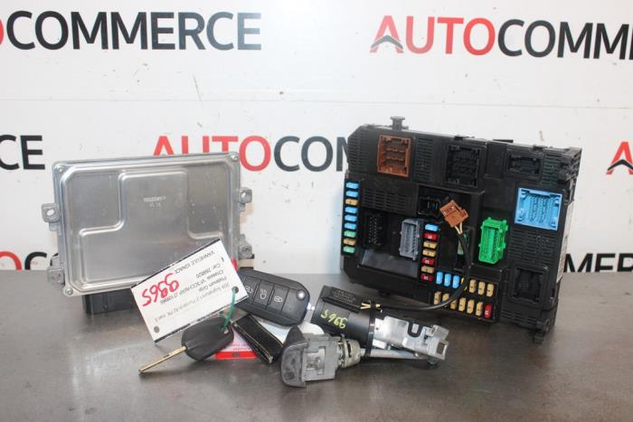 Used Engine management computer Peugeot 208 I (CA/CC/CK/CL) 1.2 Vti 12V PureTech Price € 300,00 Margin scheme offered by Autocommerce
