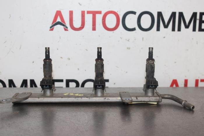 Usagé Système d'injection Renault Twingo III (AH) 1.0 SCe 70 12V Prix € 50,00 Règlement à la marge proposé par Autocommerce
