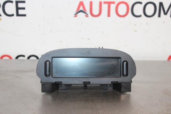Begagnade Innerdisplay Peugeot 206 (2A/C/H/J/S) 1.4 XR,XS,XT,Gentry Pris € 60,00 Marginaltabell erbjuds av Autocommerce