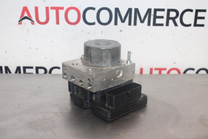 Usagé Pompe ABS Fiat Fiorino (225) 1.3 D 16V Multijet 80 Prix sur demande proposé par Autocommerce