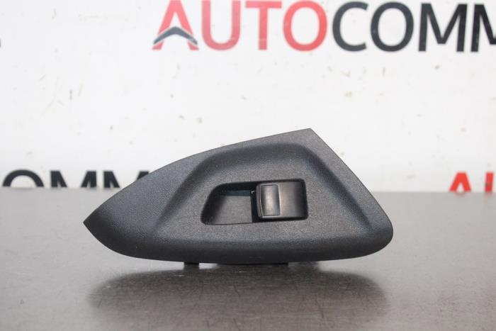 Usados Interruptor de ventanilla eléctrica Citroen C1 1.0 12V VVT-i Precio € 10,00 Norma de margen ofrecido por Autocommerce