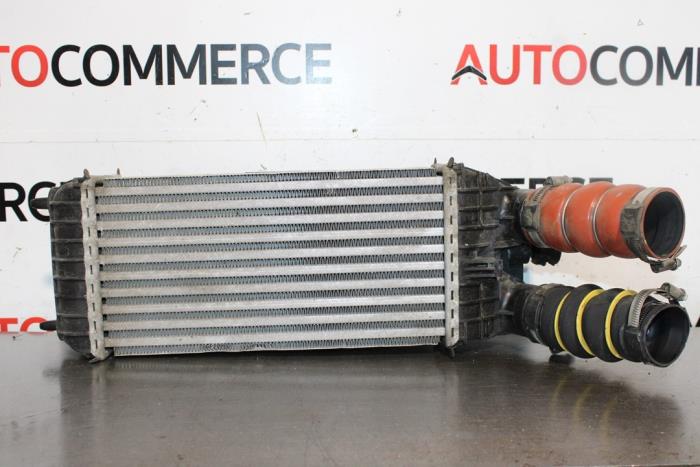 Usados Intercooler Peugeot 208 I (CA/CC/CK/CL) 1.6 Blue HDi 100 Precio € 50,00 Norma de margen ofrecido por Autocommerce