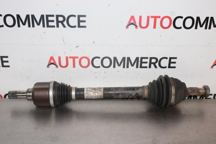 Gebrauchte Antriebswelle links vorne Peugeot 208 I (CA/CC/CK/CL) 1.6 Blue HDi 100 Preis € 50,00 Margenregelung angeboten von Autocommerce