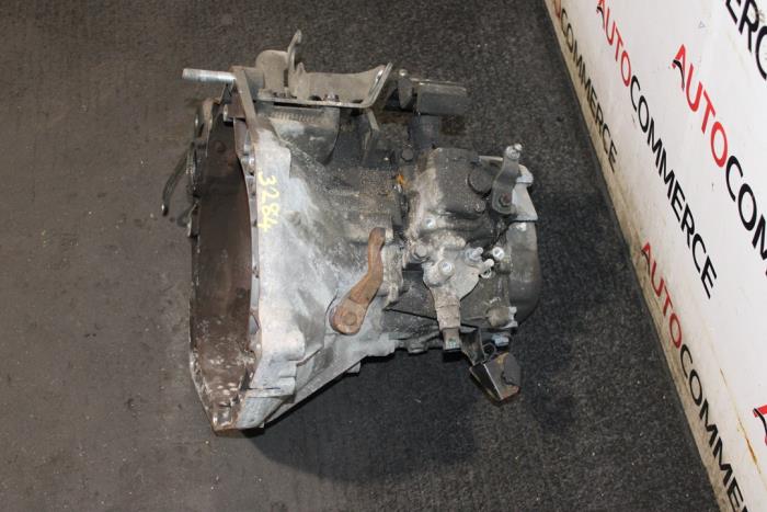 Getriebe van een Fiat 500 (312) 0.9 TwinAir 85 2011