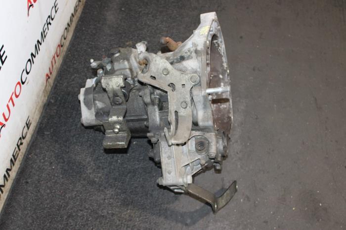 Getriebe van een Fiat 500 (312) 0.9 TwinAir 85 2011