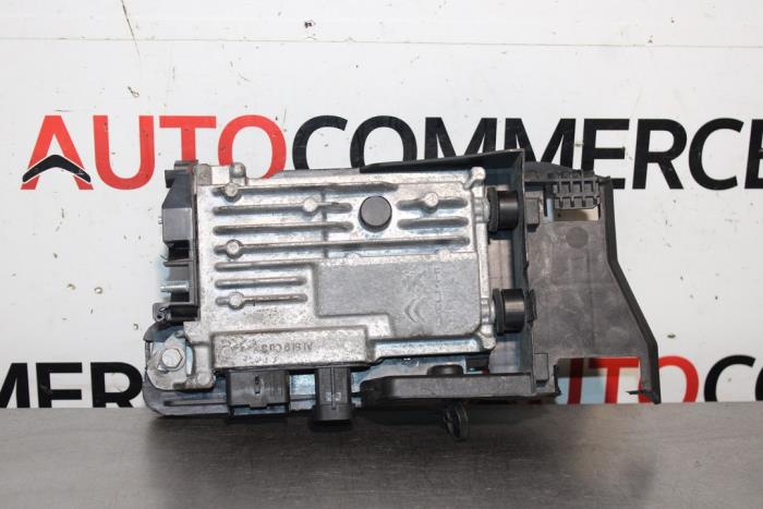 Used Start/Stop computer Peugeot 308 SW (L4/L9/LC/LJ/LR) 1.6 HDi 115 Price on request offered by Autocommerce