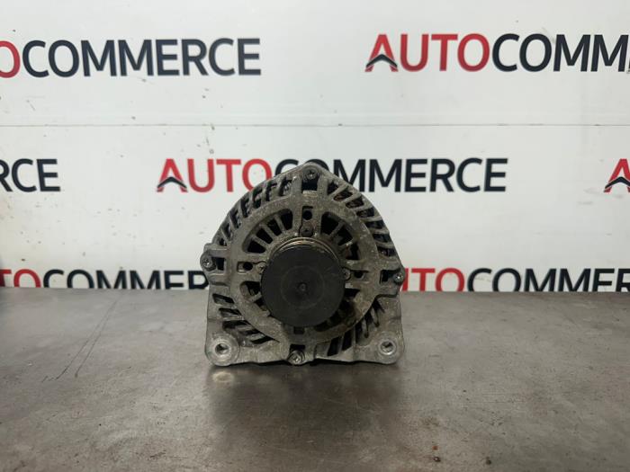 Gebrauchte Dynamo Opel Movano 2.3 CDTi 16V FWD Preis € 75,00 Margenregelung angeboten von Autocommerce