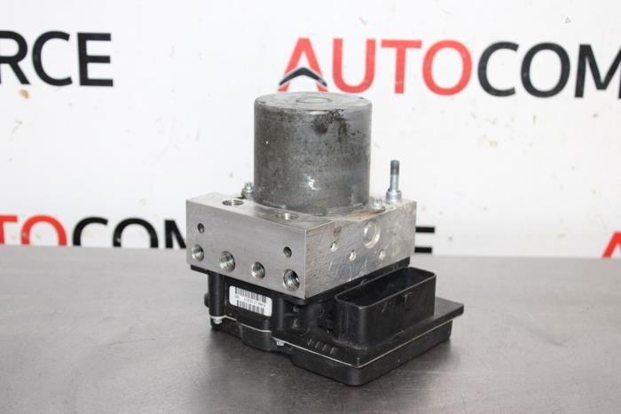 Begagnade ABS-pump Citroen C4 Berline (NC) 1.4 16V VTi Pris € 110,00 Marginaltabell erbjuds av Autocommerce