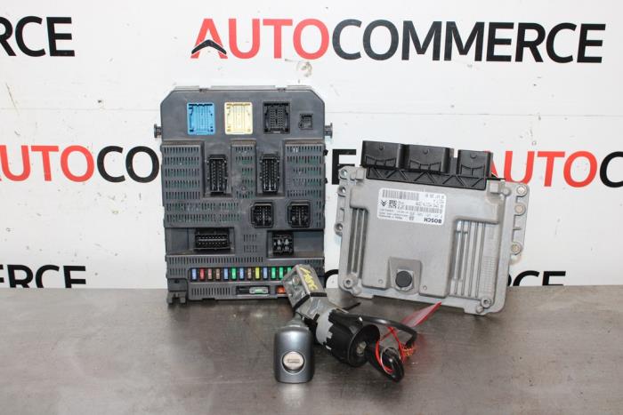 Gebrauchte Steuergerät Motormanagement Peugeot 308 (4A/C) 1.6 16V THP 150 Preis € 250,00 Margenregelung angeboten von Autocommerce
