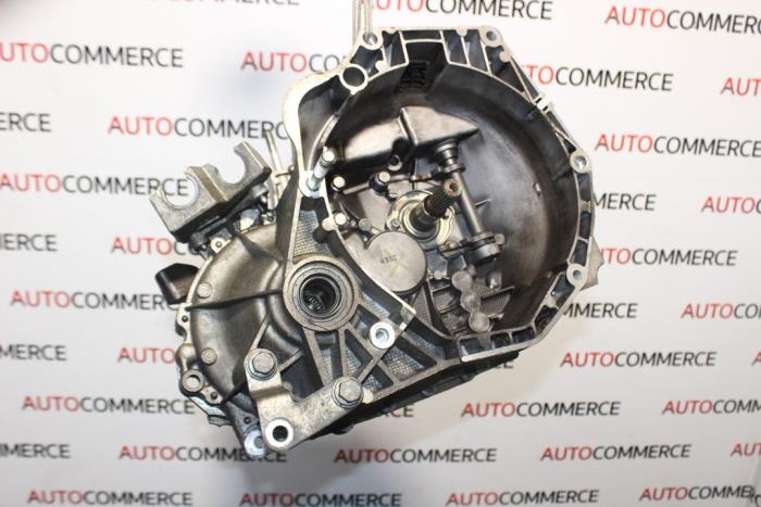 Gebrauchte Getriebe Fiat Fiorino (225) 1.3 JTD 16V Multijet Preis auf Anfrage angeboten von Autocommerce