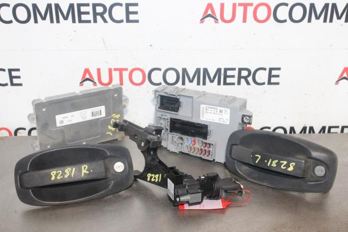 Used Engine management computer Citroen Nemo (AA) 1.4 Price on request offered by Autocommerce
