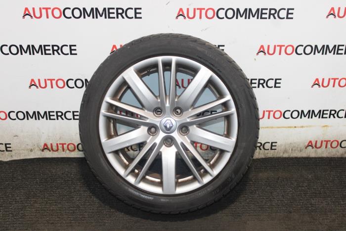 Begagnade Hjul + vinterdäck Renault Megane III Grandtour (KZ) 1.2 16V TCE 115 Pris € 75,00 Marginaltabell erbjuds av Autocommerce