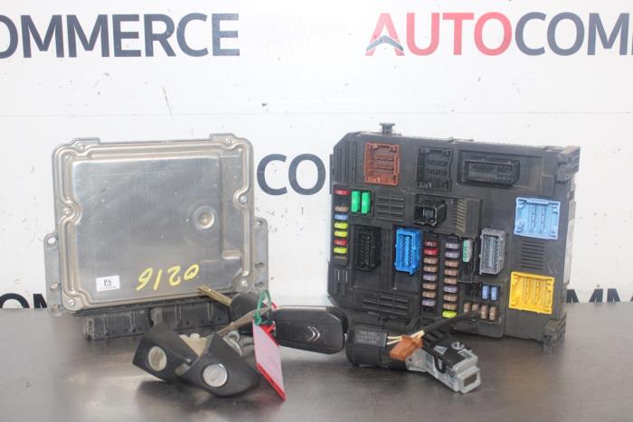 Used Engine management computer Citroen Berlingo 1.6 BlueHDI 75 Price € 300,00 Margin scheme offered by Autocommerce