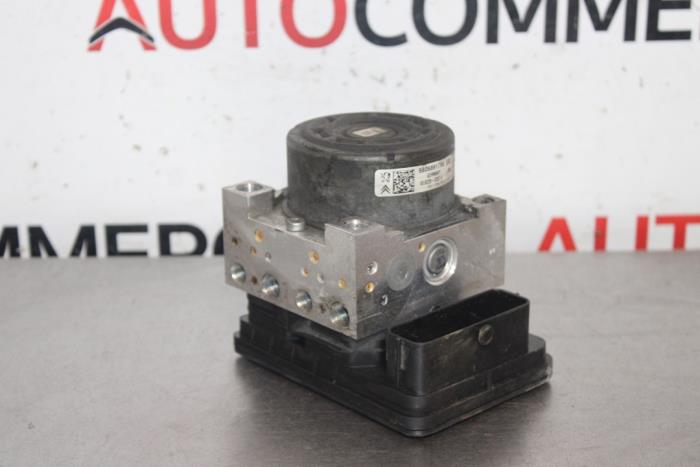 Begagnade ABS-pump Citroen DS3 (SA) 1.6 16V VTS THP Pris € 50,00 Marginaltabell erbjuds av Autocommerce