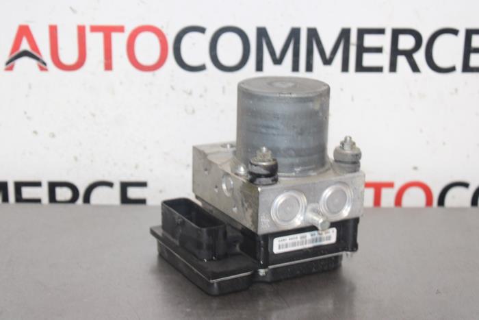 Usagé Bloc ABS Citroen C5 III Berline (RD) 1.6 HDiF 16V 110 Prix € 95,00 Règlement à la marge proposé par Autocommerce