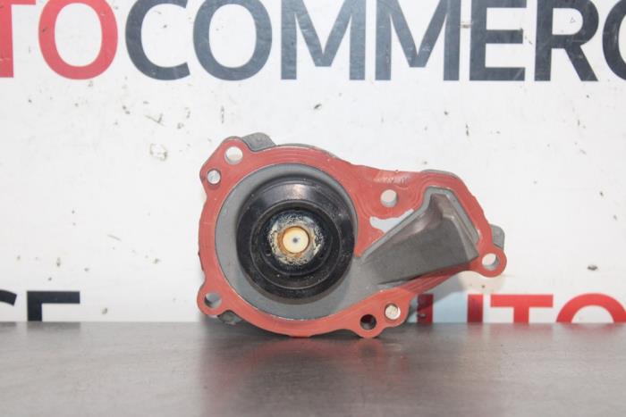 Begagnade Vattenpump Citroen C4 Cactus (0B/0P) Pris € 30,00 Marginaltabell erbjuds av Autocommerce