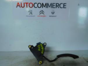 Used Throttle pedal position sensor Renault Megane II Grandtour (KM) 1.9 dCi 110 Price € 25,00 Margin scheme offered by Autocommerce
