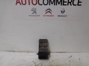 Used Heater resistor Renault Megane Scénic (JA) 1.6 RT Price € 35,00 Margin scheme offered by Autocommerce