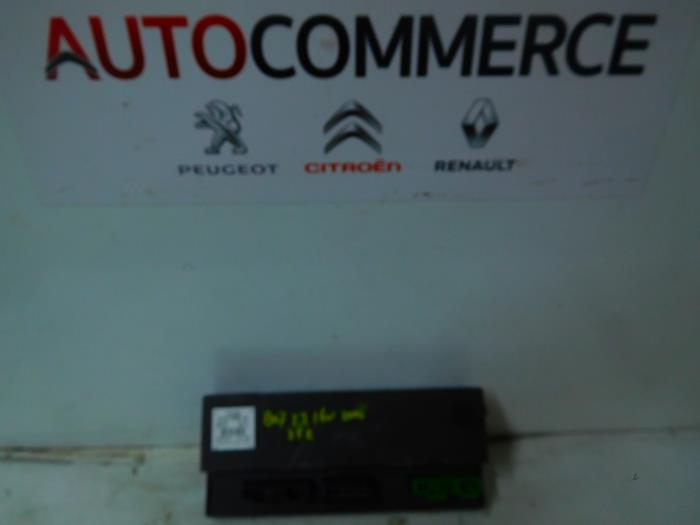 Used Computer, miscellaneous Peugeot 807 2.2 16V Price € 60,00 Margin scheme offered by Autocommerce