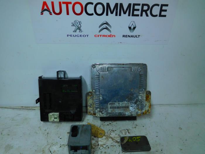 Used Engine management computer Renault Espace (JK) 1.9 dCi Expression Price € 120,00 Margin scheme offered by Autocommerce