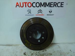 Used Front brake disc Renault Clio II Societe (SB) 1.5 dCi 68 Price € 10,00 Margin scheme offered by Autocommerce