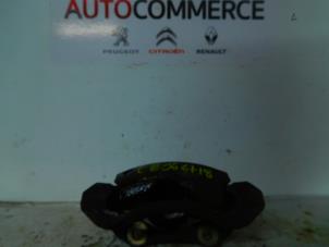 Used Front brake calliper, left Peugeot 206 (2A/C/H/J/S) 1.4 XR,XS,XT,Gentry Price € 20,00 Margin scheme offered by Autocommerce