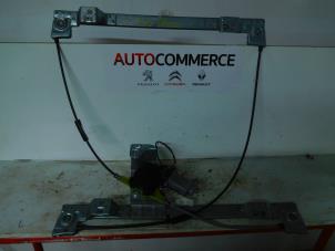 Used Window mechanism 2-door, front right Renault Kangoo Express (FC) 1.5 dCi 60 Price € 25,00 Margin scheme offered by Autocommerce