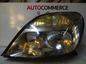 Used Headlight, left Renault Scénic I (JA) 1.6 16V Price € 20,00 Margin scheme offered by Autocommerce
