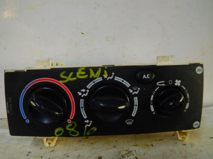 Air conditioning control panel from a Renault Scénic I (JA) 1.6 16V 1999