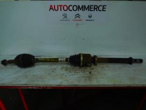 Used Front drive shaft, right Renault Modus/Grand Modus (JP) 1.5 dCi 105 FAP Price € 40,00 Margin scheme offered by Autocommerce