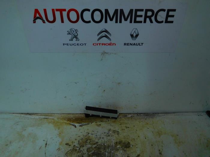 Gebrauchte Anzeige Innen Peugeot 207/207+ (WA/WC/WM) 1.6 HDi 16V Preis € 10,00 Margenregelung angeboten von Autocommerce