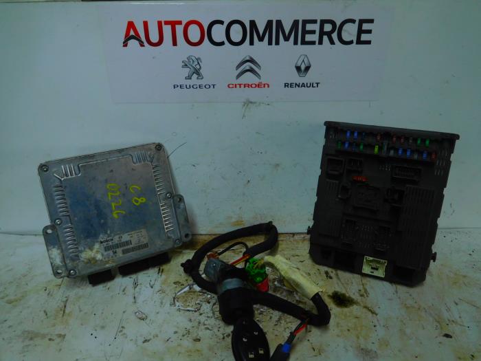 Used Engine management computer Citroen C8 (EA/EB) 2.2 HDi 16V Price € 150,00 Margin scheme offered by Autocommerce