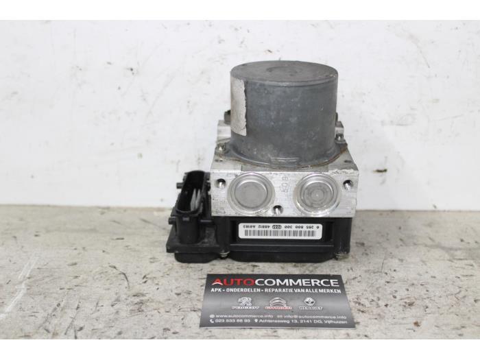 Begagnade ABS-pump Renault Scénic II (JM) 1.5 dCi 100 Pris € 25,00 Marginaltabell erbjuds av Autocommerce