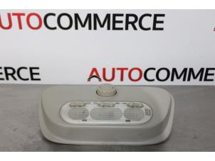 Used Interior lighting, front Renault Clio III (BR/CR) 1.4 16V Price € 25,00 Margin scheme offered by Autocommerce