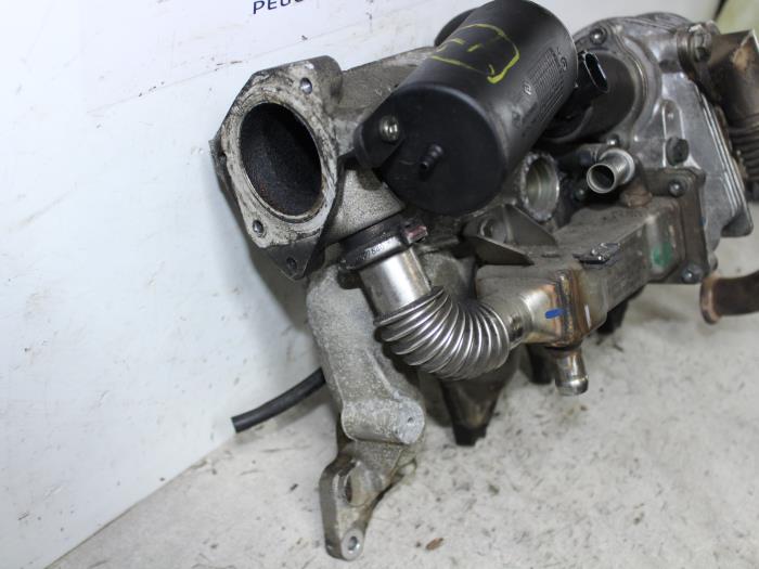 EGR valve Renault Scénic II 1.9 dCi 120 7700107471