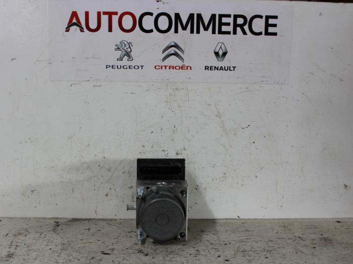 Usagé Bloc ABS Renault Modus/Grand Modus (JP) 1.5 dCi 105 FAP Prix € 40,00 Règlement à la marge proposé par Autocommerce
