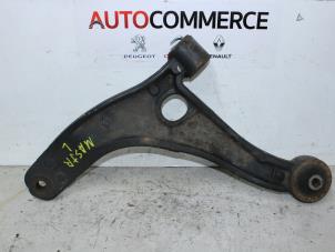 Used Front wishbone, left Renault Master Price € 60,00 Margin scheme offered by Autocommerce
