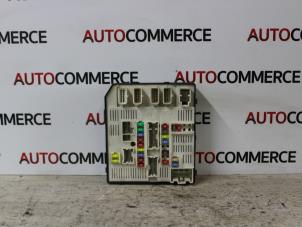 Used Fuse box Renault Laguna III Estate (KT) 2.0 dCi 16V 130 Price on request offered by Autocommerce