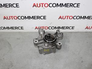 Used Vacuum pump (diesel) Peugeot 407 SW (6E) 2.0 HDiF 16V Price € 35,00 Margin scheme offered by Autocommerce