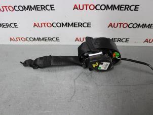 Used Seatbelt guide Mercedes Sprinter 3,5t (906.73) 213 CDI 16V Euro 5 Price on request offered by Autocommerce