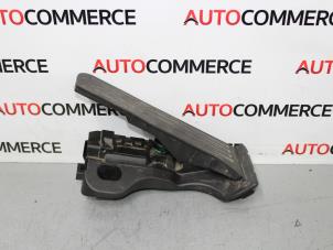 Used Accelerator pedal Volkswagen Passat (3C2) 1.8 TSI 16V Price on request offered by Autocommerce