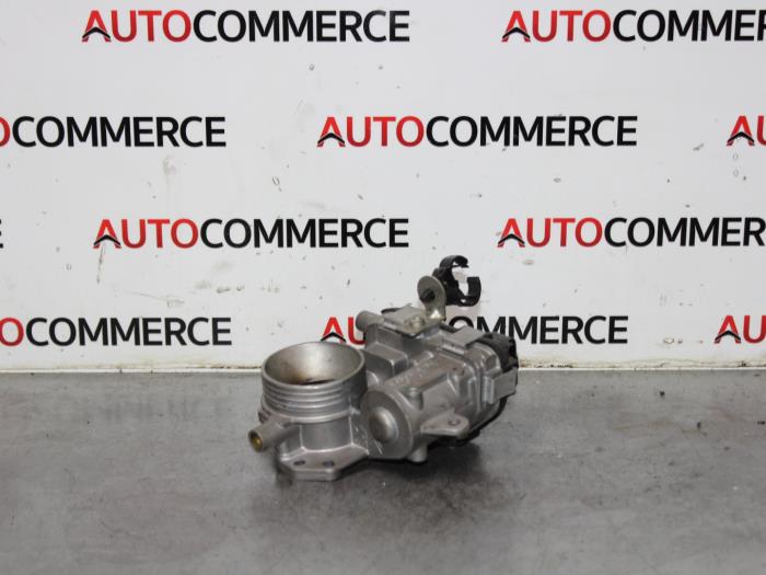 Usagé Boitier papillon Citroen C3 (SC) 1.1 Prix € 30,00 Règlement à la marge proposé par Autocommerce